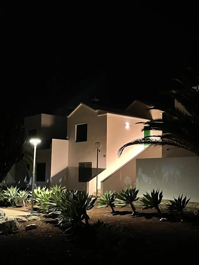 Izaro Apartamento Atico de Lujo cerca de Playa Dorada Playa Blanca