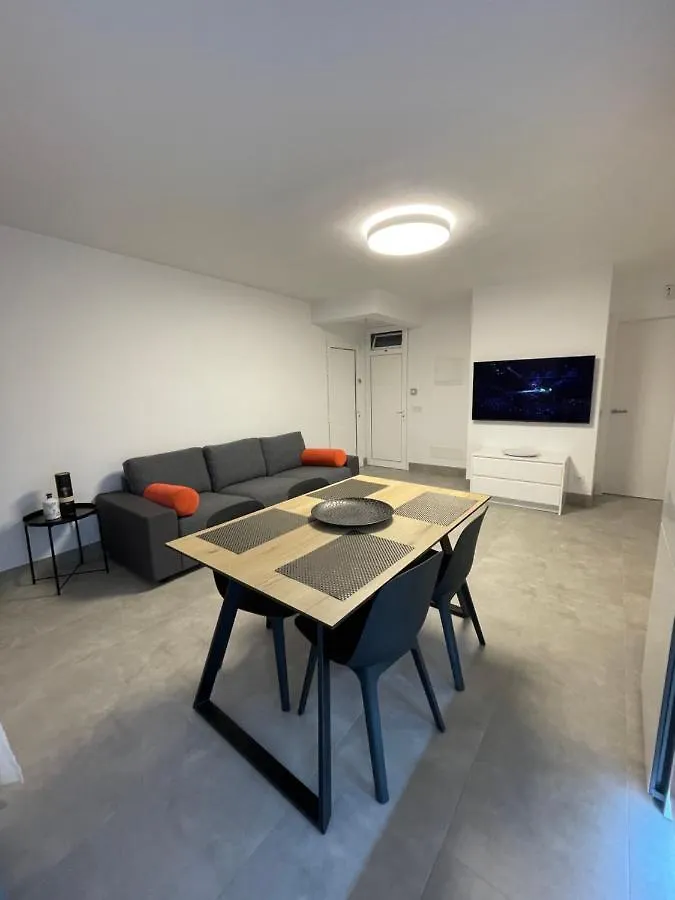 Izaro Apartamento Atico de Lujo cerca de Playa Dorada Playa Blanca